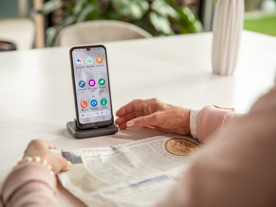 Doro Smartphone 8100