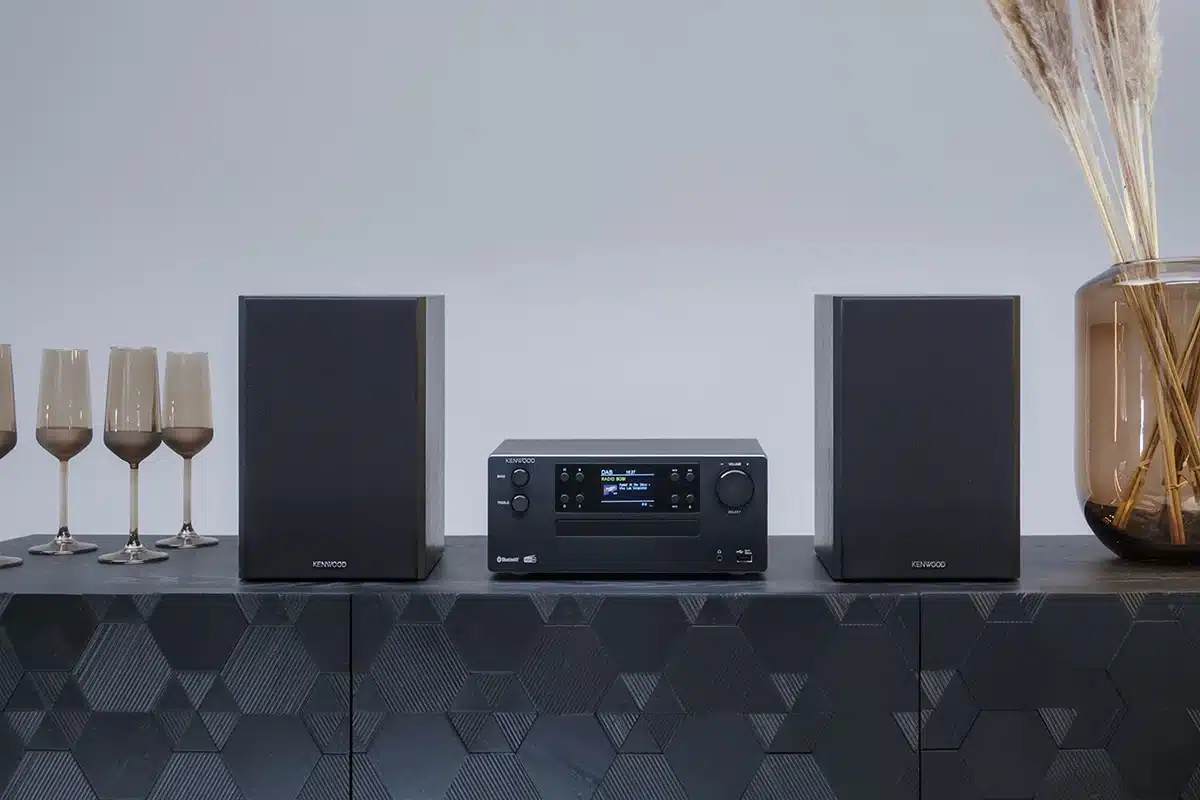 Kenwood M-925DAB schwarz