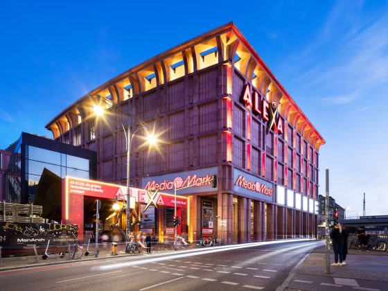 MediaMarktSaturn Tech Village Berlin Alexa Eingang