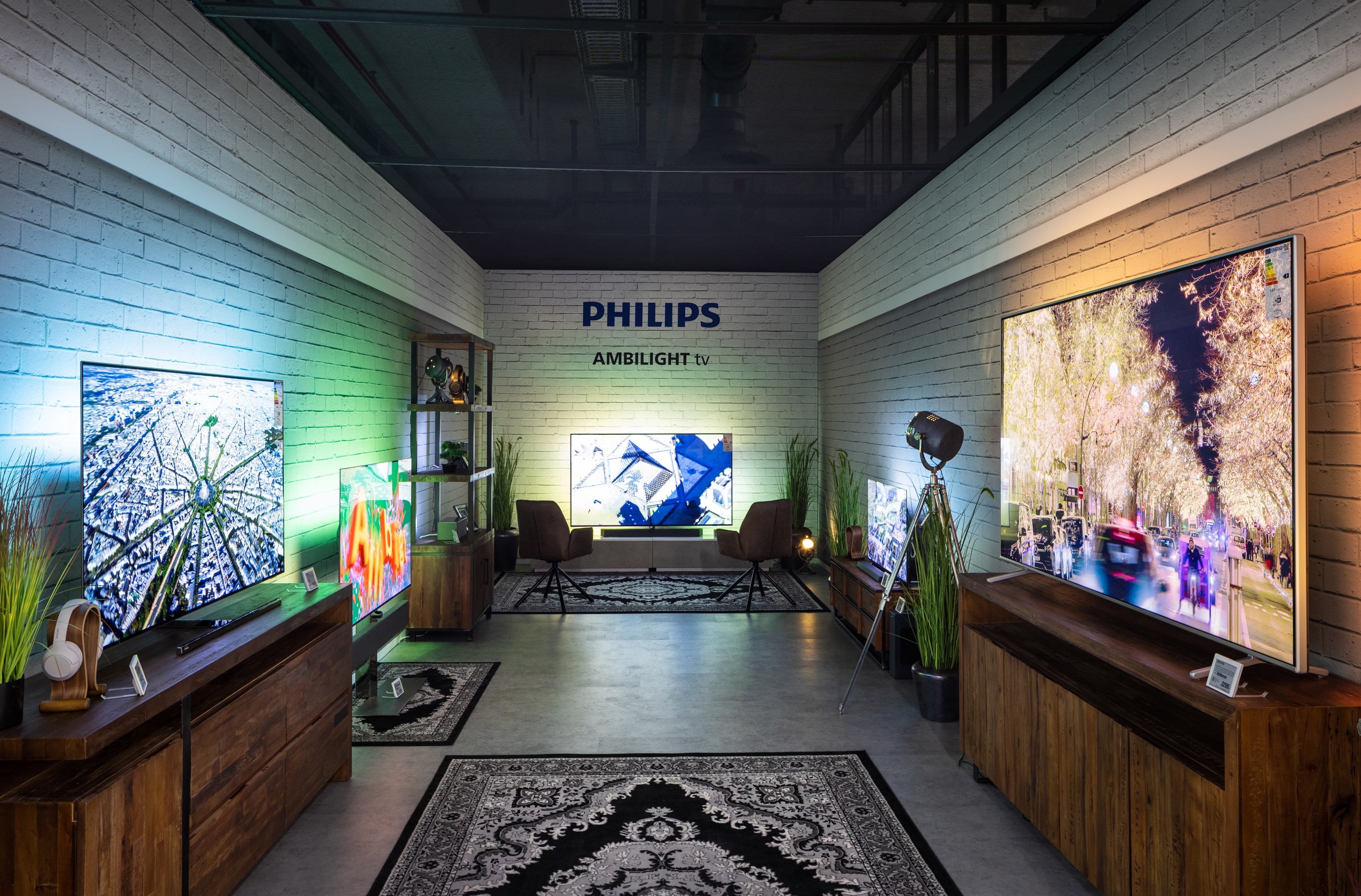 MediamarktSaturn Tech Village Berlin Philips Partnershop