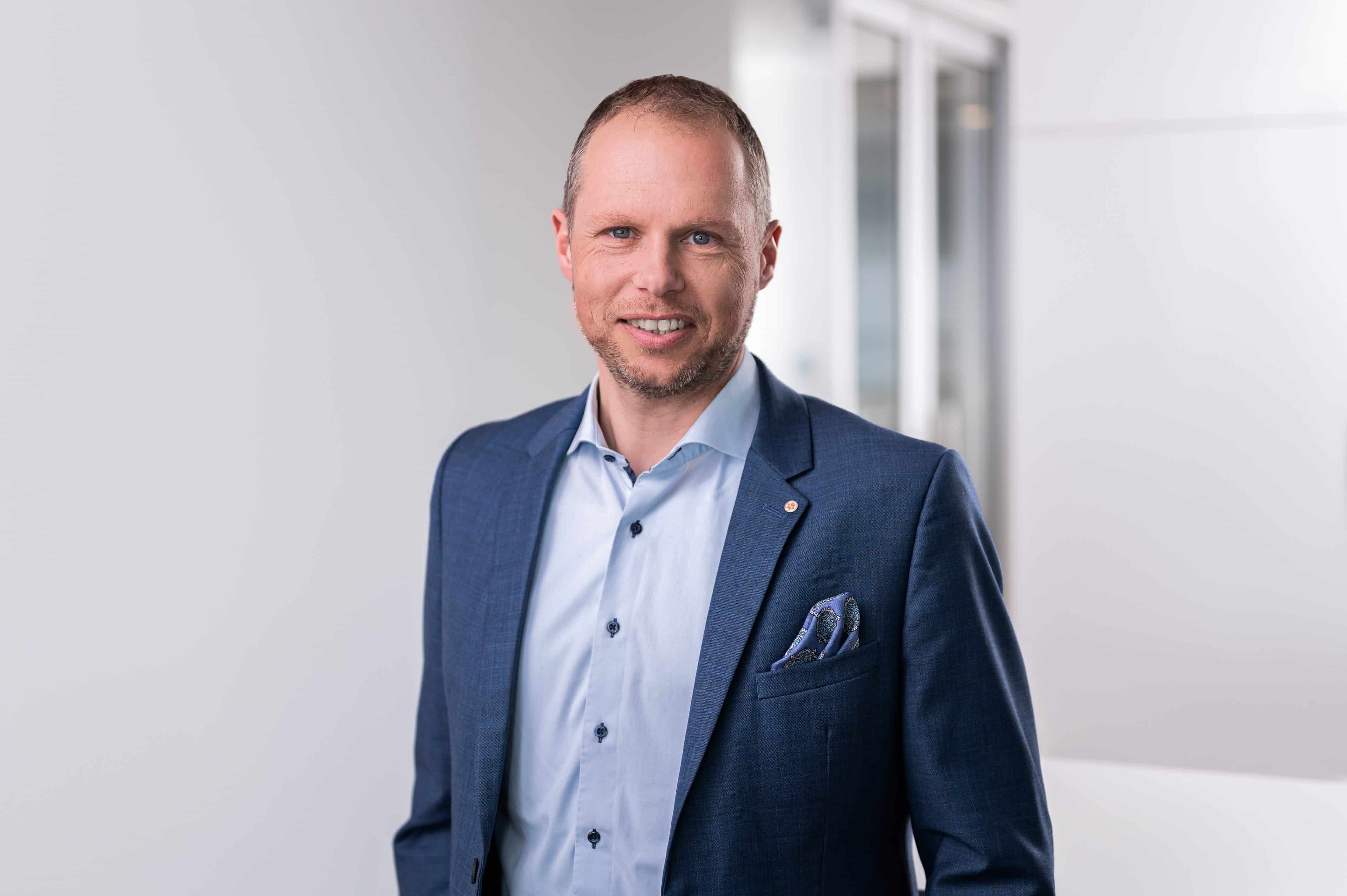 Jan Hillebrand, Abteilungsleiter Weiße Ware bei expert.