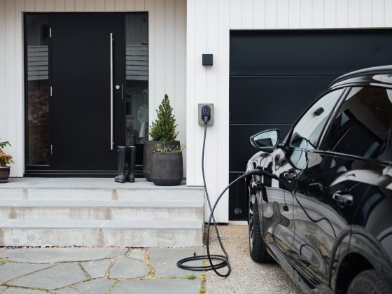 Top-Trends 2023 für die E-Mobilität: PV-Überschussladen, Plug&Charge und Lastmanagement