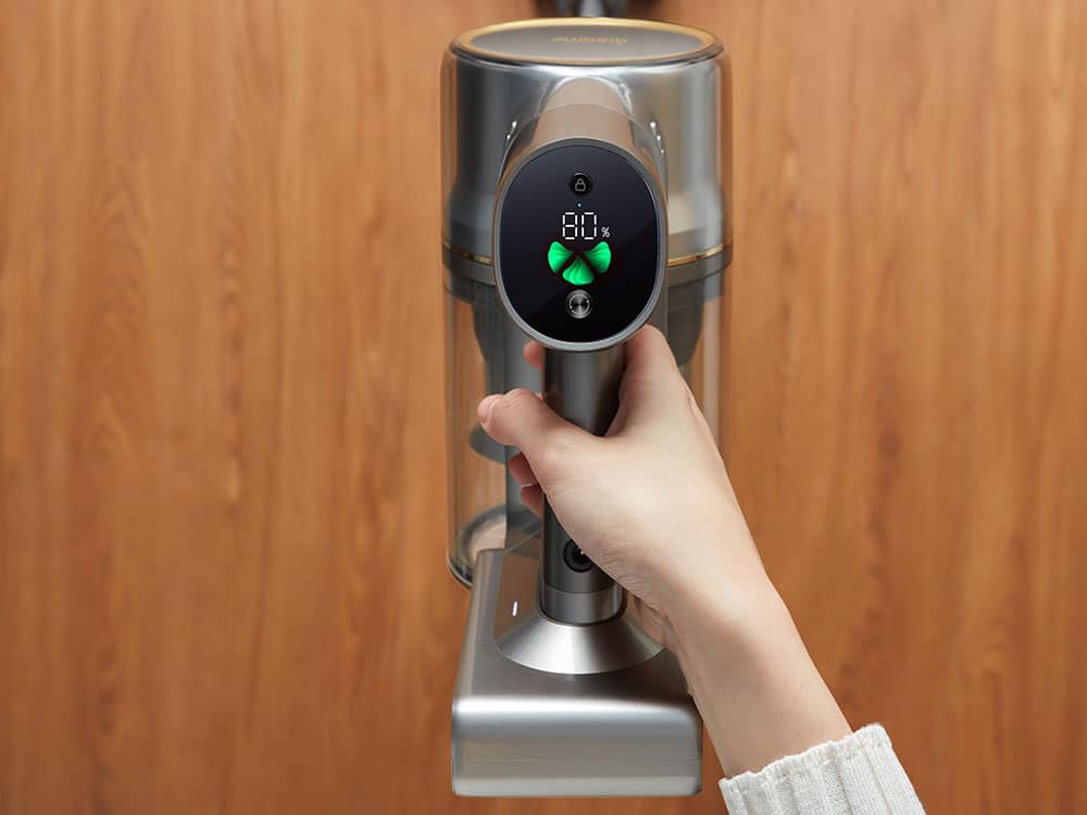 Das helle Display des Saugers Dreame R20