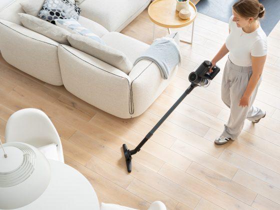 Der Hoogo S5+ Stabstaubsauger im Haushaltseinsatz