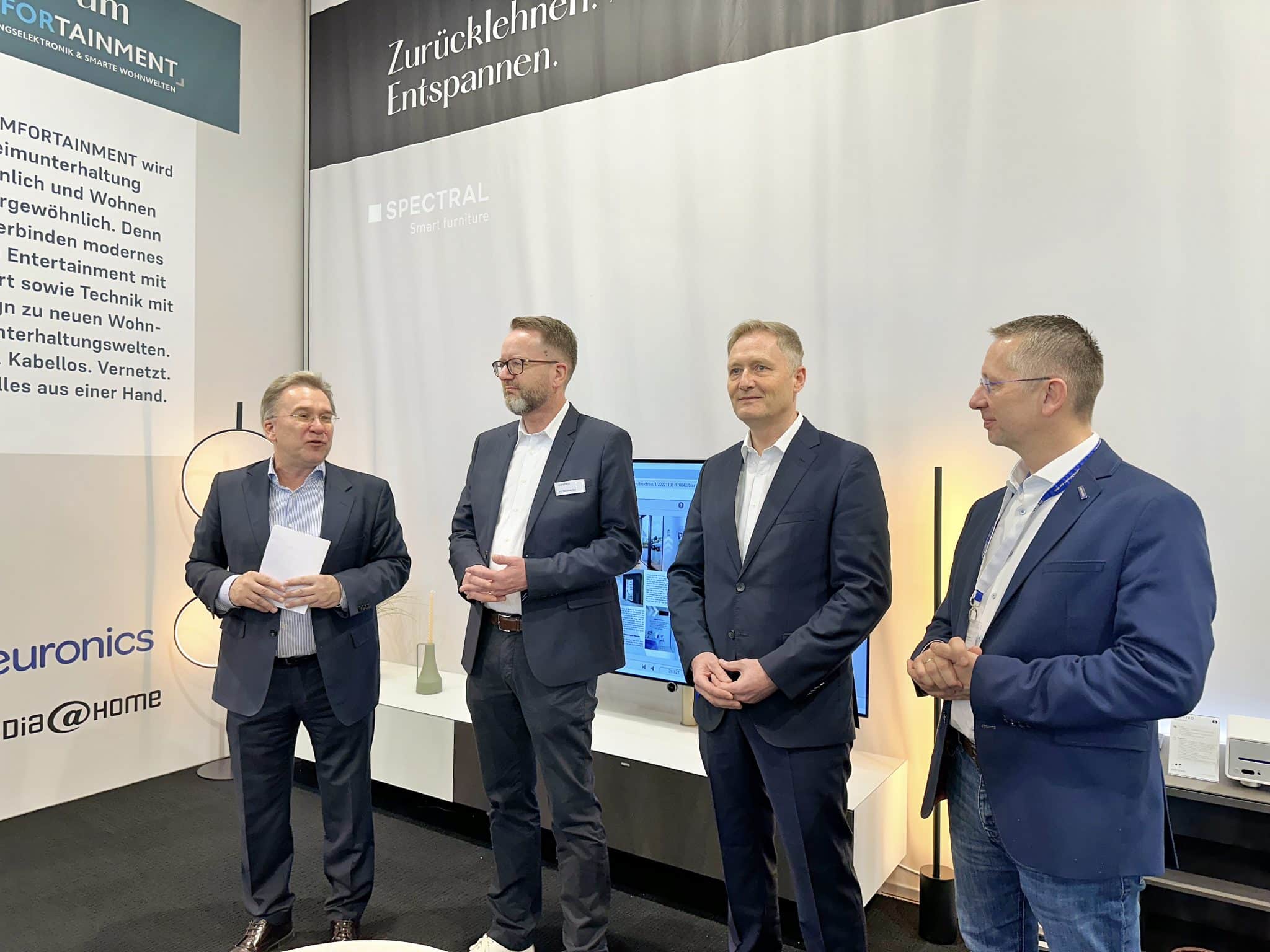 Führung durch die Halle der Euronics KOOP 2024