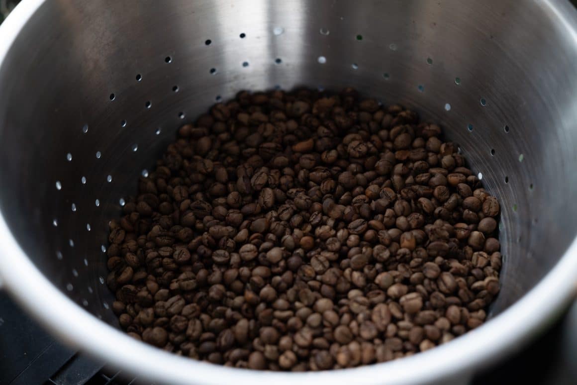 Im Anschluss müssen die Bohnen auskühlen.