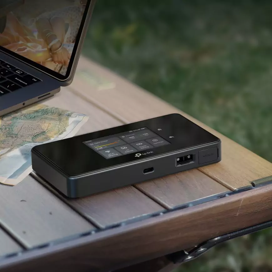 Mobiler 5G-Router TP-Link M8550 mit Wi-Fi 6E