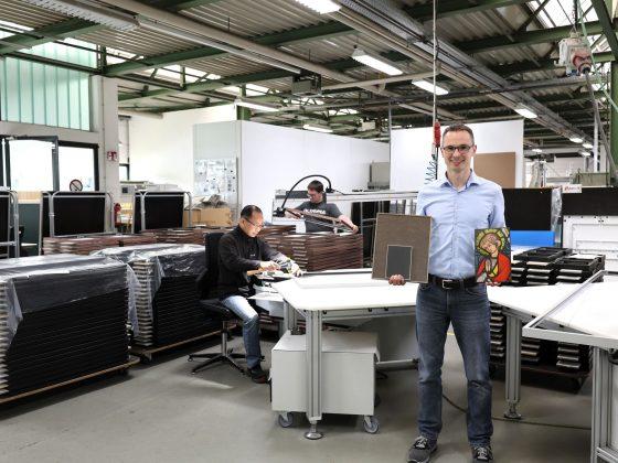 @HALBE - David Halbe mit den ersten Magnetrahmen