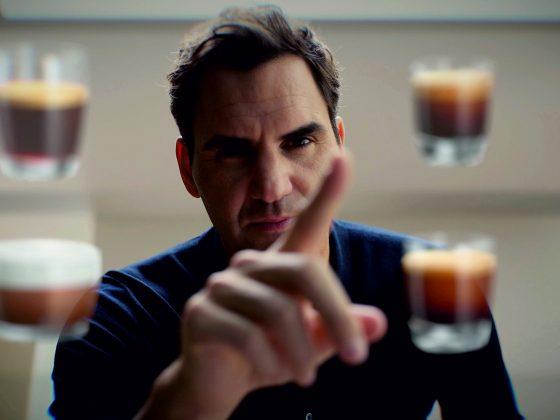 Kommunikationskampagne zum Weihnachtsgeschäft: JURA-Markenbotschafter Roger Federer sorgt für Aufmerksamkeit