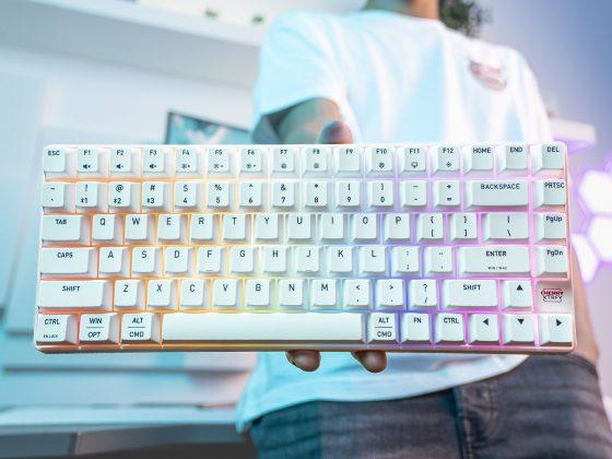 CHERRY XTRFY bringt kompakte Wireless-Gaming-Tastatur K33 auf den Markt