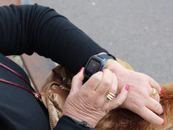 SaveFamily startet mit GPS-Smartwatches in Deutschland