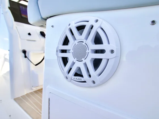 JL Audio M200