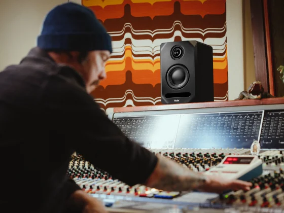 Teufel STUDIO 5X: Erster Studiomonitor mit koaxialem 3-Wege-System